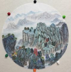 作品家住群山中