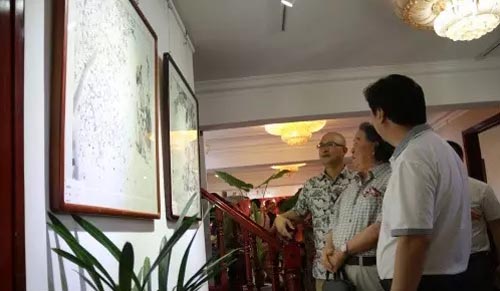 刘龙庭老师与画家亲切交流2.jpg