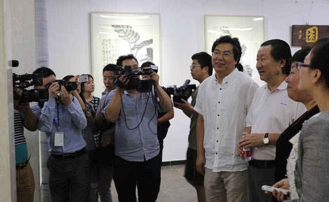 "心花—李晓军中国画作品展"在经典美术馆隆重开幕