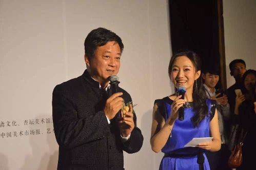 主持人朱军和索妮.jpg