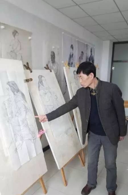 课上点评照片03.jpg