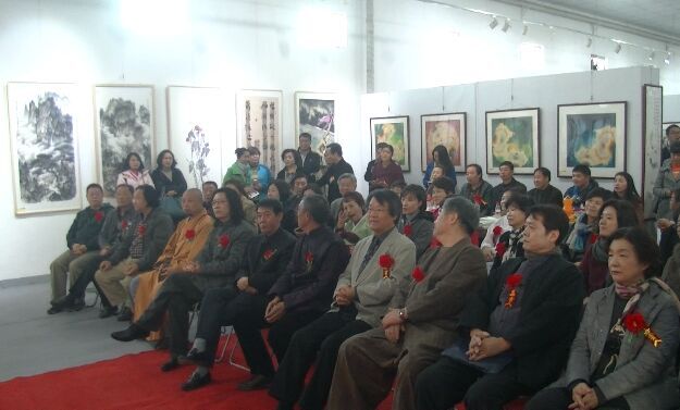 第五届中韩书画展在北京宋庄经典美术馆隆重开幕.jpg