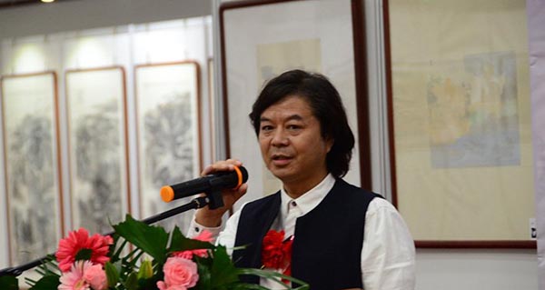 陆天宁老师   致辞.jpg